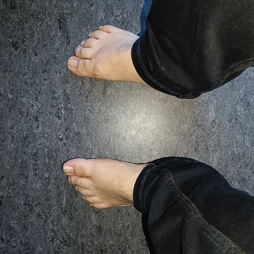 1000054587
